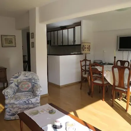 Holiday home Beautiful Mountain View House With Fireplace