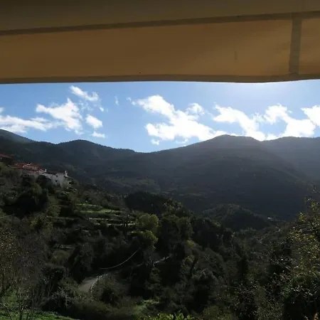 Beautiful Mountain View House With Fireplace Dyrrachio